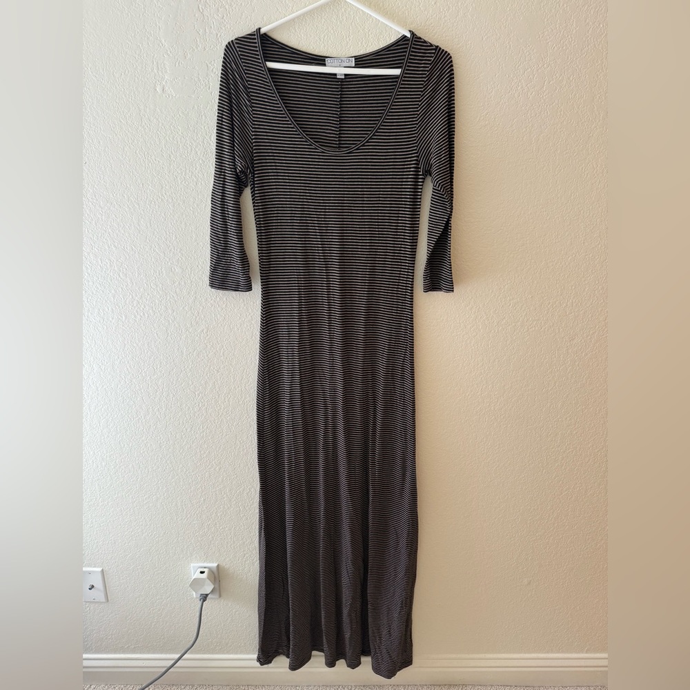Cotton on striped black/beige maxi dress Size medium